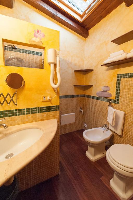 Bed And Breakfast Mblo Fondi Ngoại thất bức ảnh
