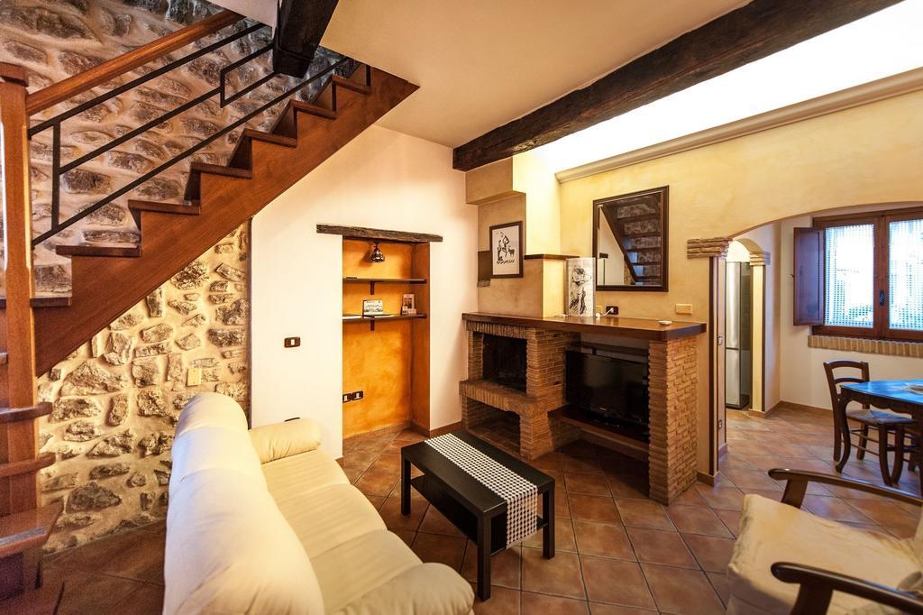Bed And Breakfast Mblo Fondi Ngoại thất bức ảnh