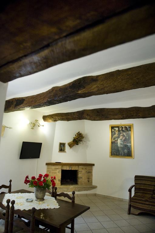 Bed And Breakfast Mblo Fondi Ngoại thất bức ảnh