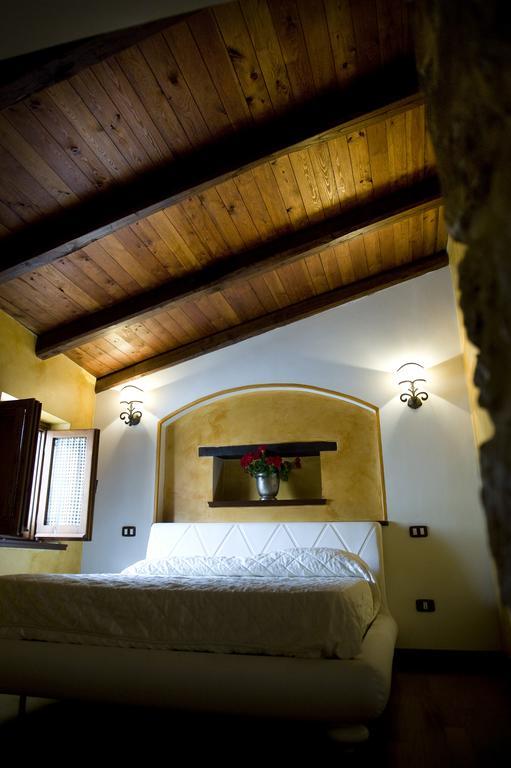 Bed And Breakfast Mblo Fondi Ngoại thất bức ảnh